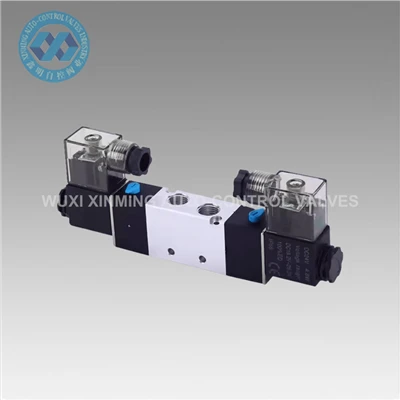 Quali sono le caratteristiche di flusso di un'elettrovalvola a 24 V?